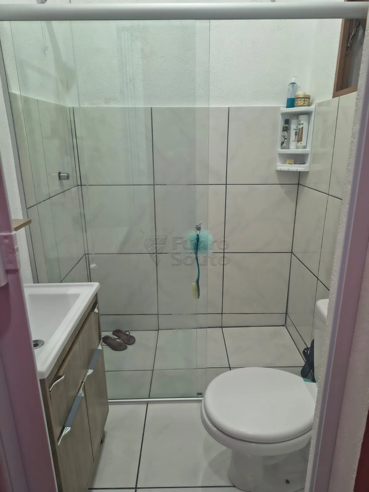 Comprar Casa / Padr&atilde;o em Pelotas R$ 280.000,00 - Foto 19