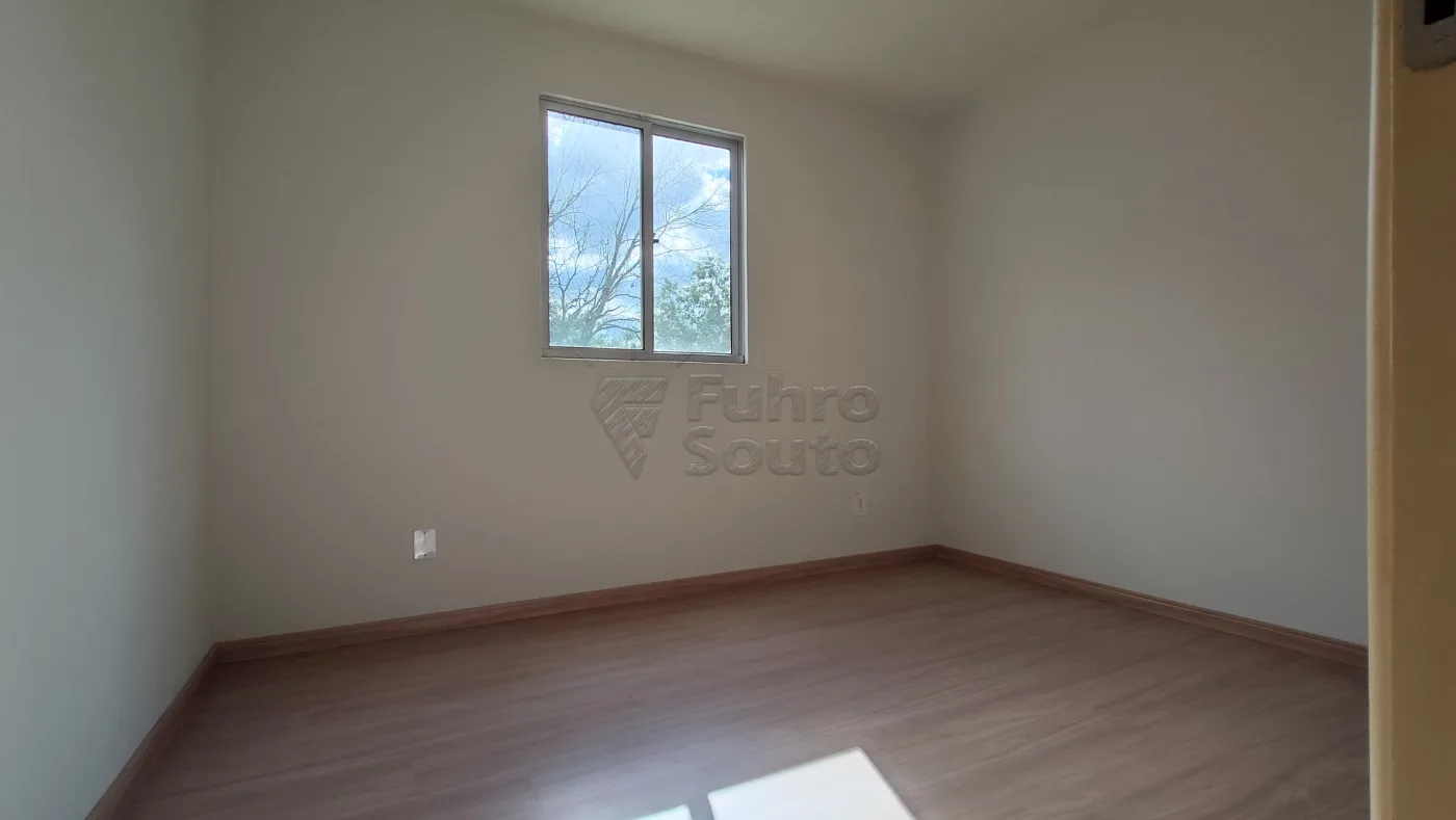 Comprar Apartamento / Padr&atilde;o em Pelotas R$ 150.000,00 - Foto 6