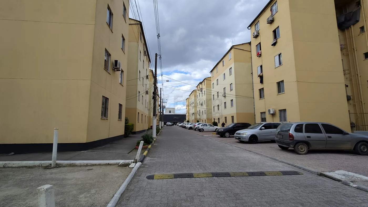 Comprar Apartamento / Padr&atilde;o em Pelotas R$ 150.000,00 - Foto 10