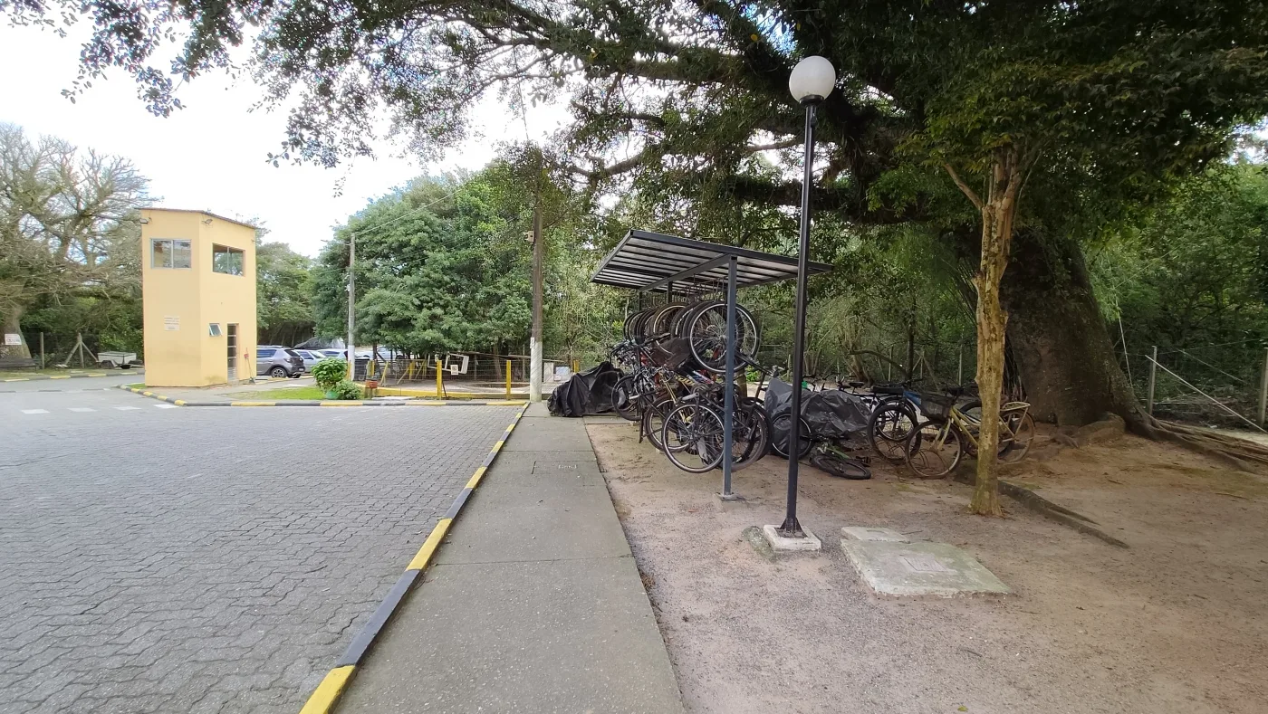 Comprar Apartamento / Padr&atilde;o em Pelotas R$ 150.000,00 - Foto 11