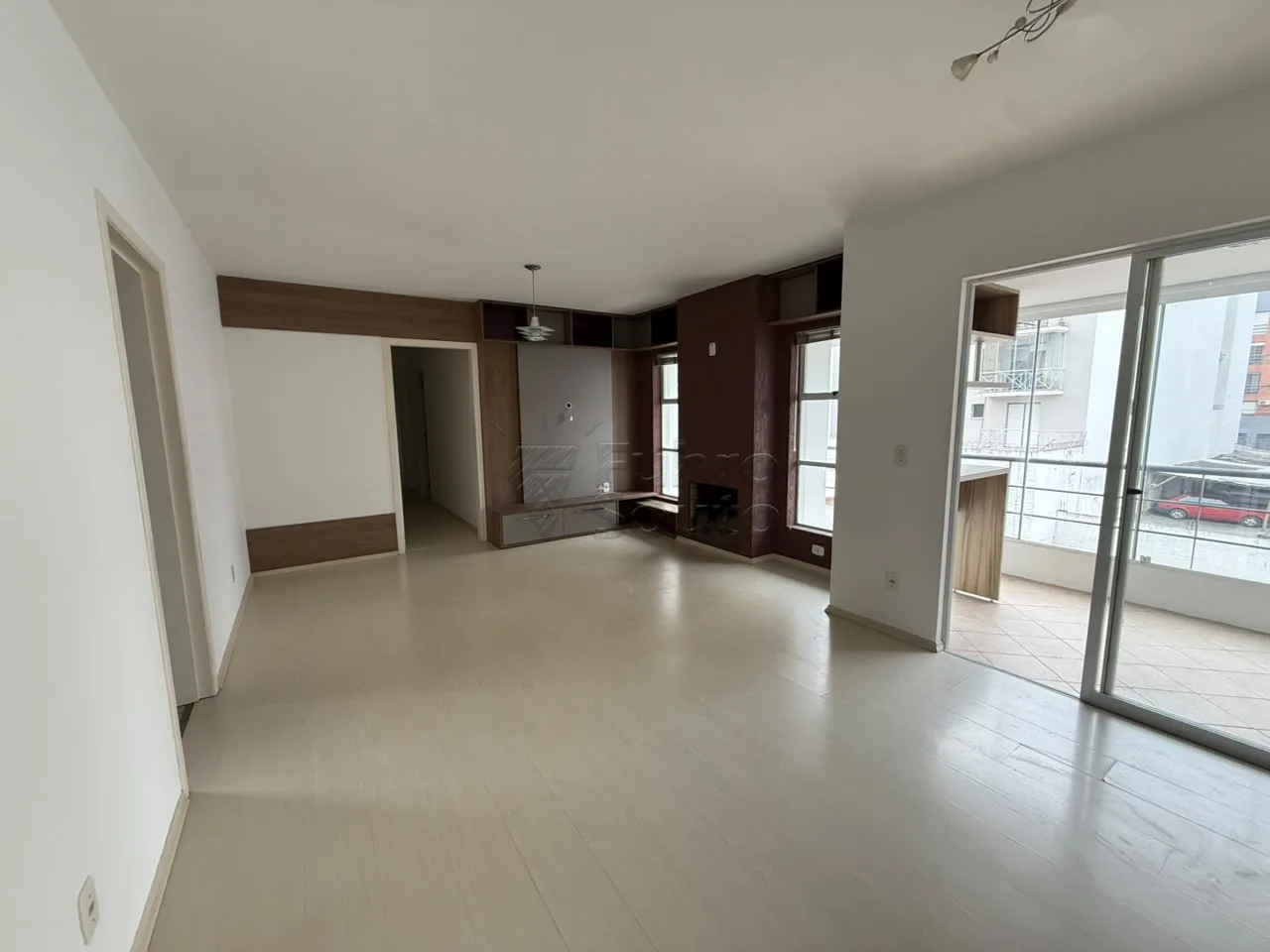 Comprar Apartamento / Padr&atilde;o em Pelotas R$ 600.000,00 - Foto 1
