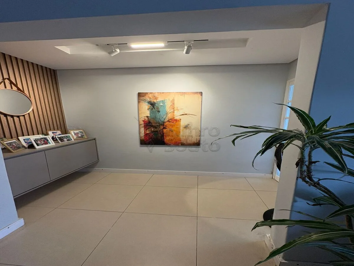 Comprar Casa / Padr&atilde;o em Pelotas R$ 650.000,00 - Foto 3