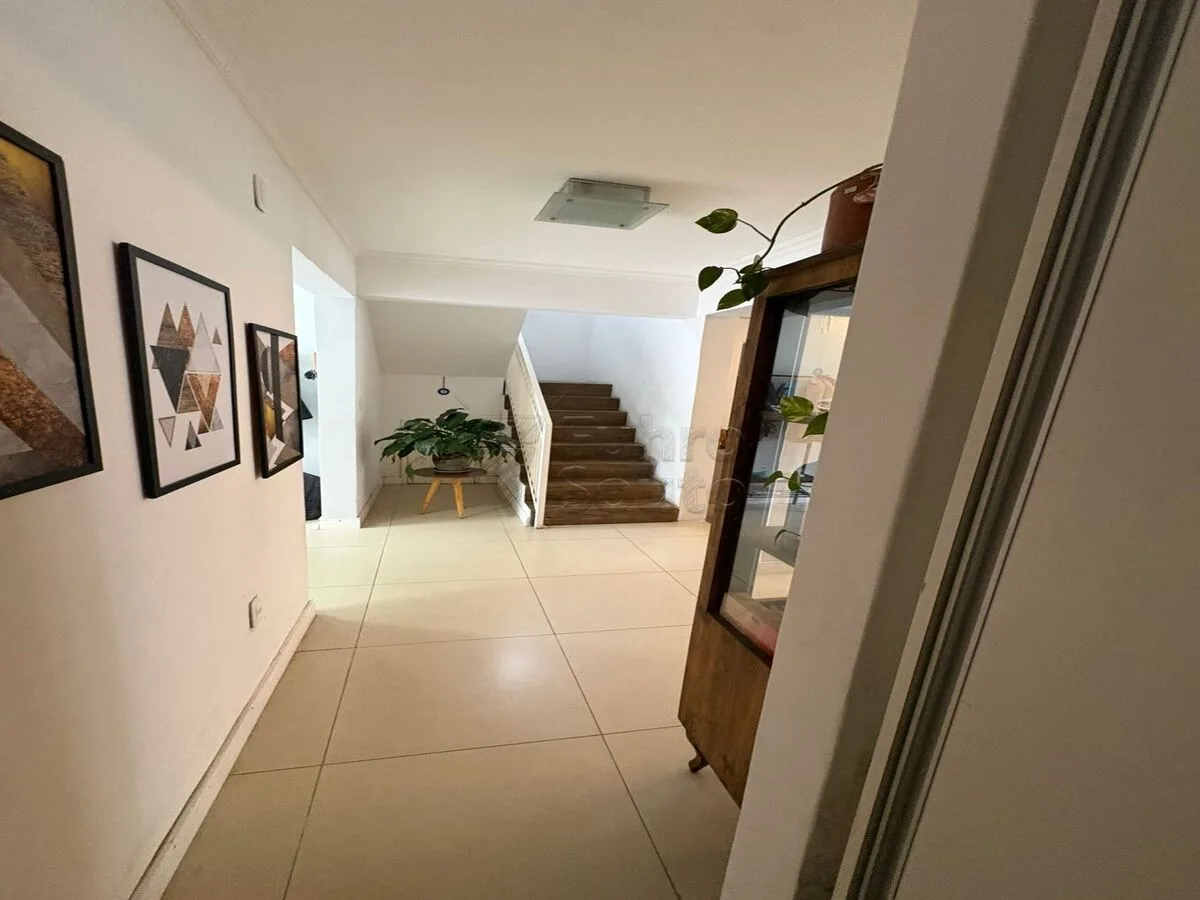 Comprar Casa / Padr&atilde;o em Pelotas R$ 650.000,00 - Foto 6