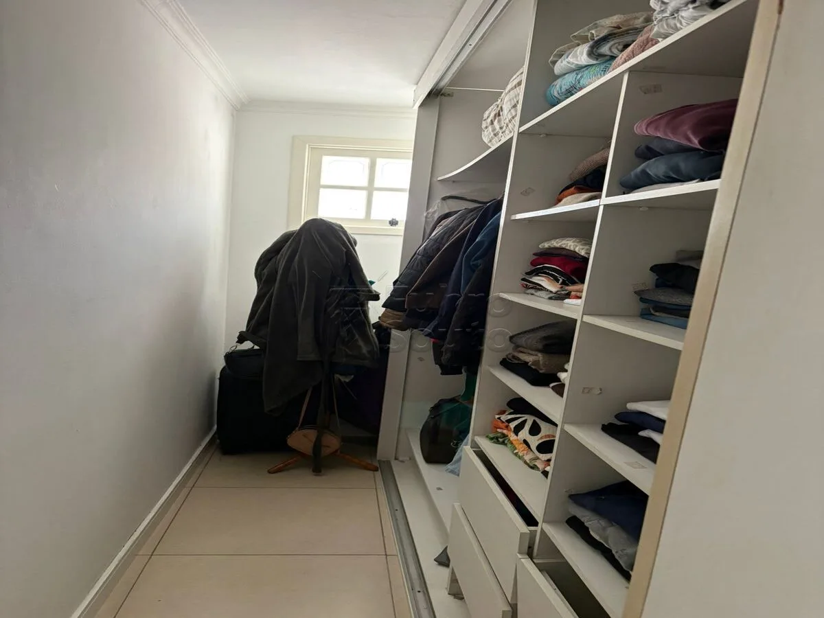 Comprar Casa / Padr&atilde;o em Pelotas R$ 650.000,00 - Foto 11