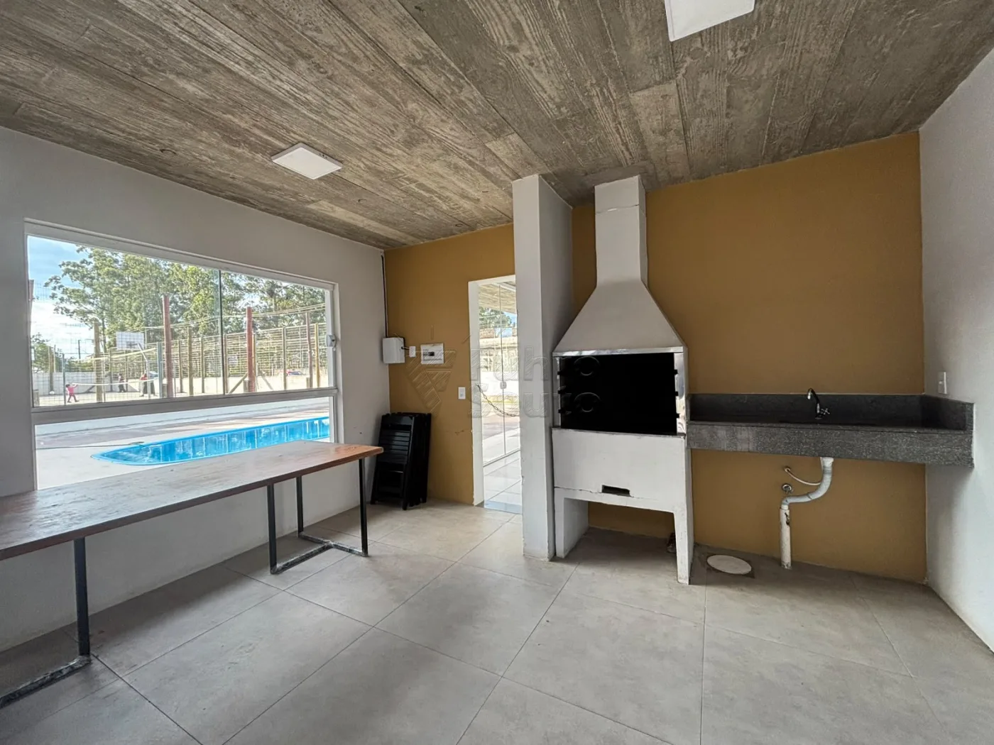 Comprar Apartamento / Padr&atilde;o em Pelotas R$ 220.000,00 - Foto 12