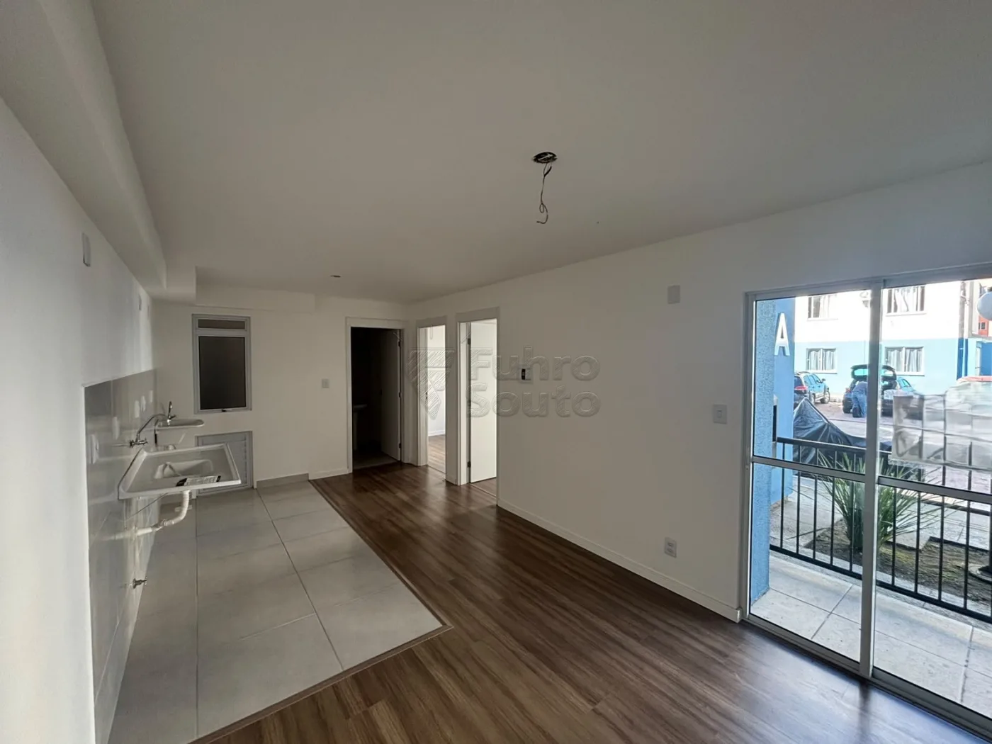 Comprar Apartamento / Padr&atilde;o em Pelotas R$ 184.900,00 - Foto 1