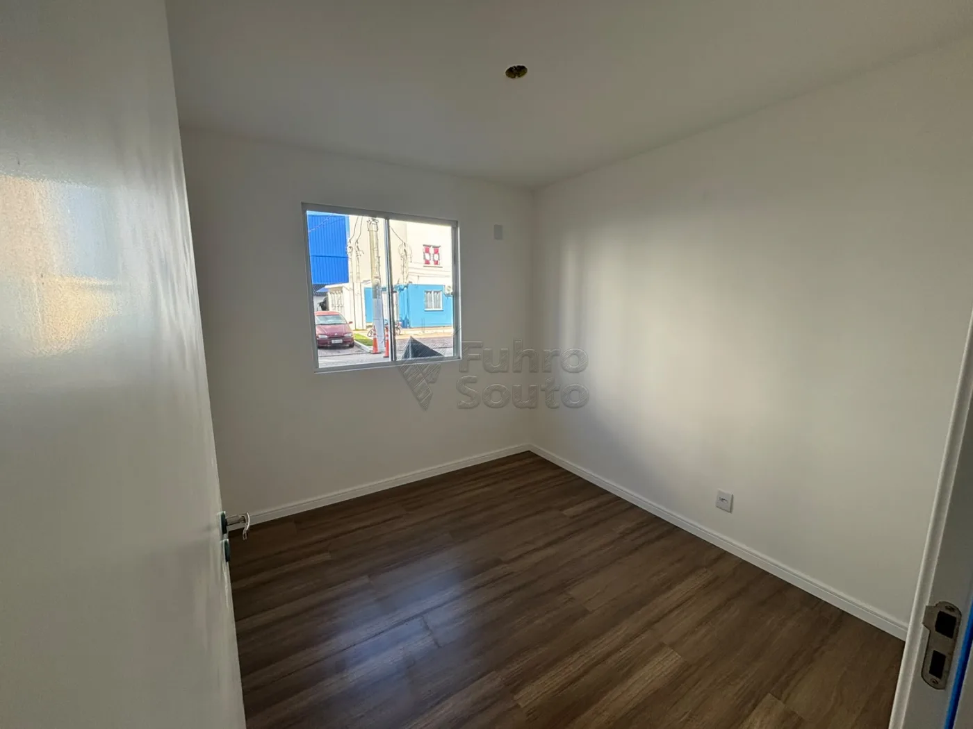 Comprar Apartamento / Padr&atilde;o em Pelotas R$ 184.900,00 - Foto 7