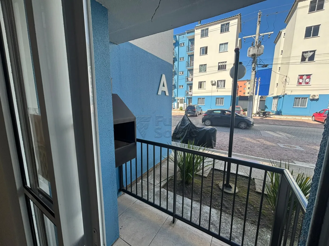 Comprar Apartamento / Padr&atilde;o em Pelotas R$ 184.900,00 - Foto 9