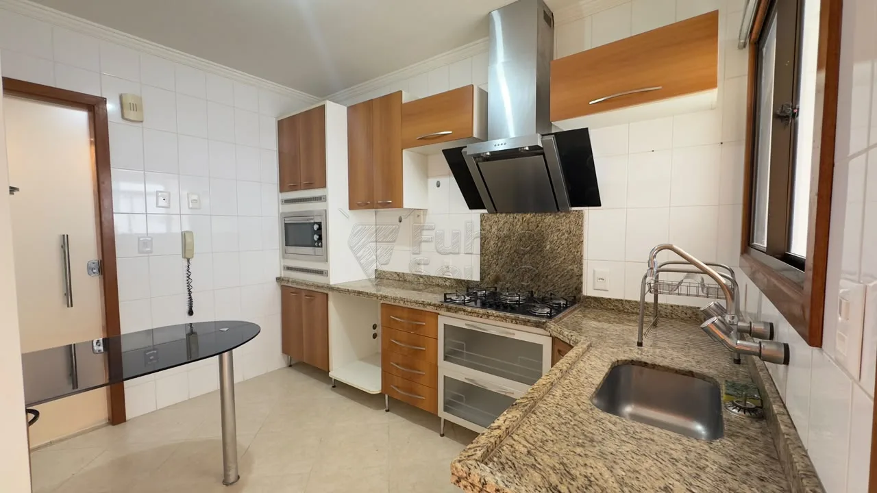 Comprar Apartamento / Padr&atilde;o em Pelotas R$ 728.000,00 - Foto 4
