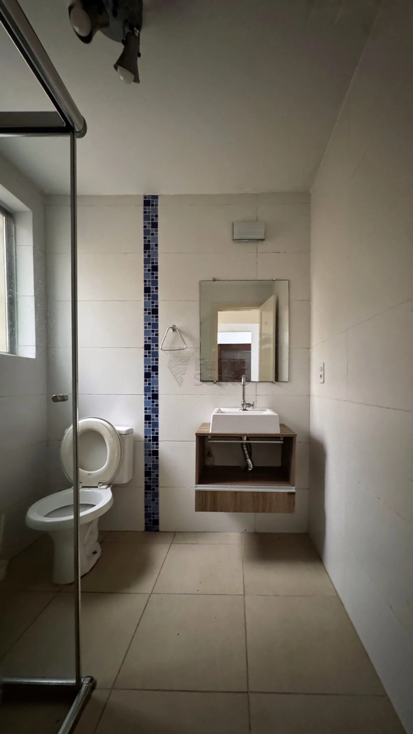 Comprar Casa / Padr&atilde;o em Pelotas R$ 748.000,00 - Foto 6