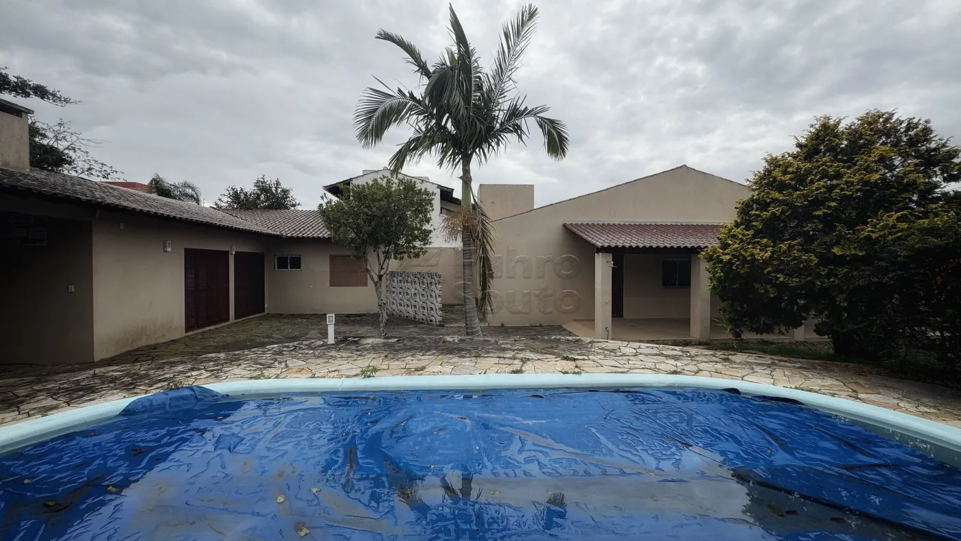 Comprar Casa / Padr&atilde;o em Pelotas R$ 748.000,00 - Foto 18