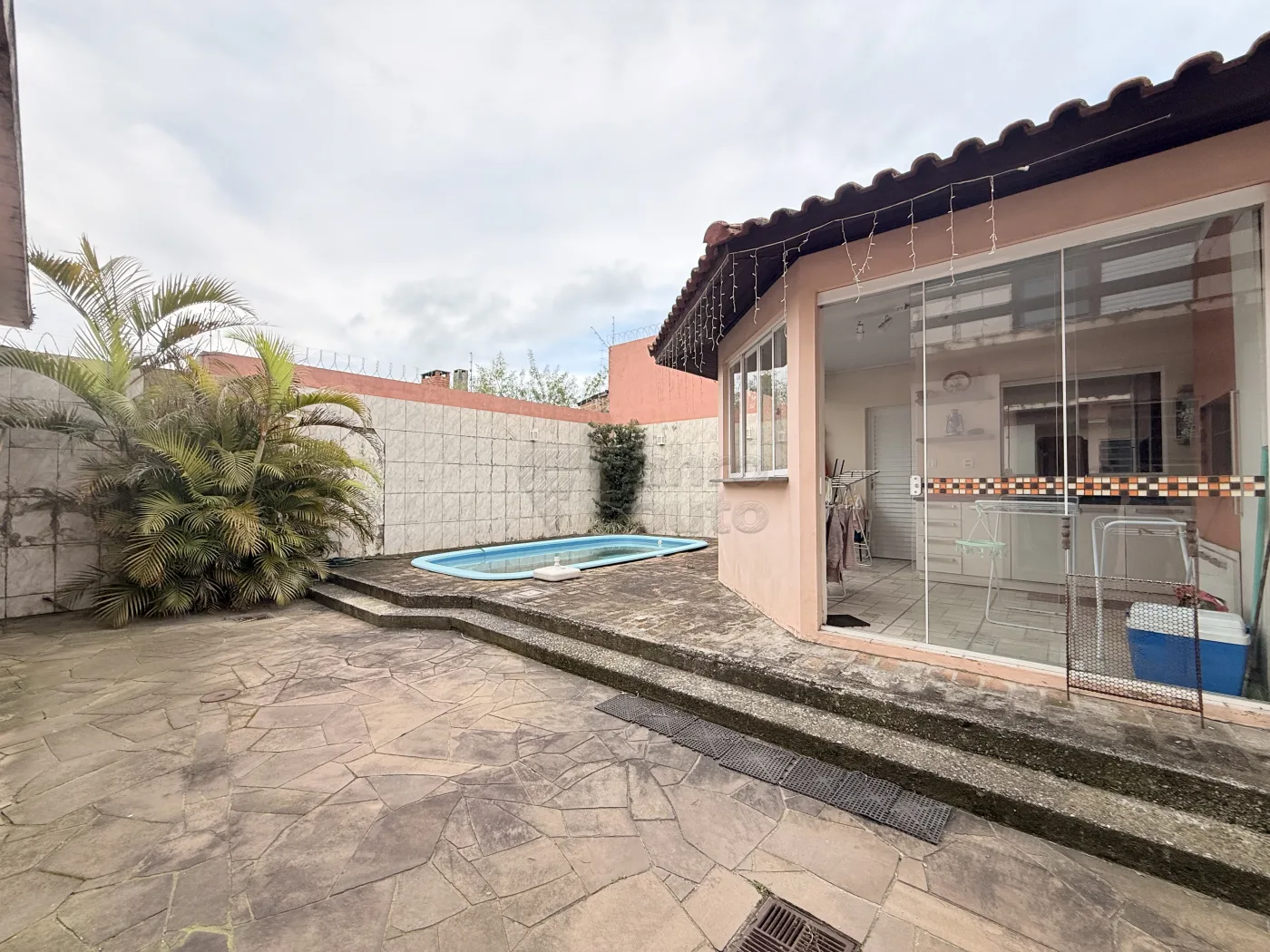 Comprar Casa / Padr&atilde;o em Pelotas R$ 695.000,00 - Foto 19