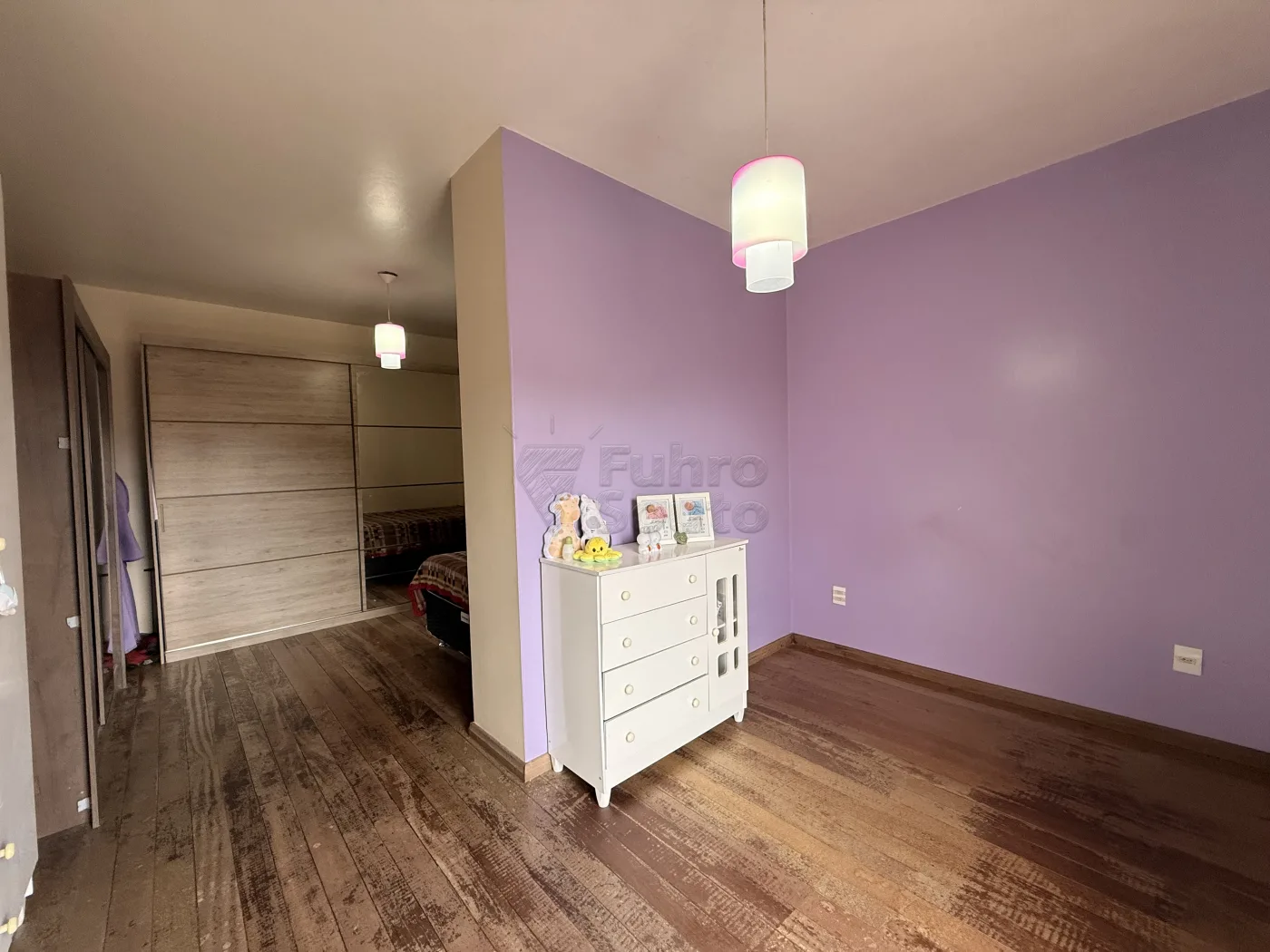 Comprar Casa / Padr&atilde;o em Pelotas R$ 695.000,00 - Foto 14
