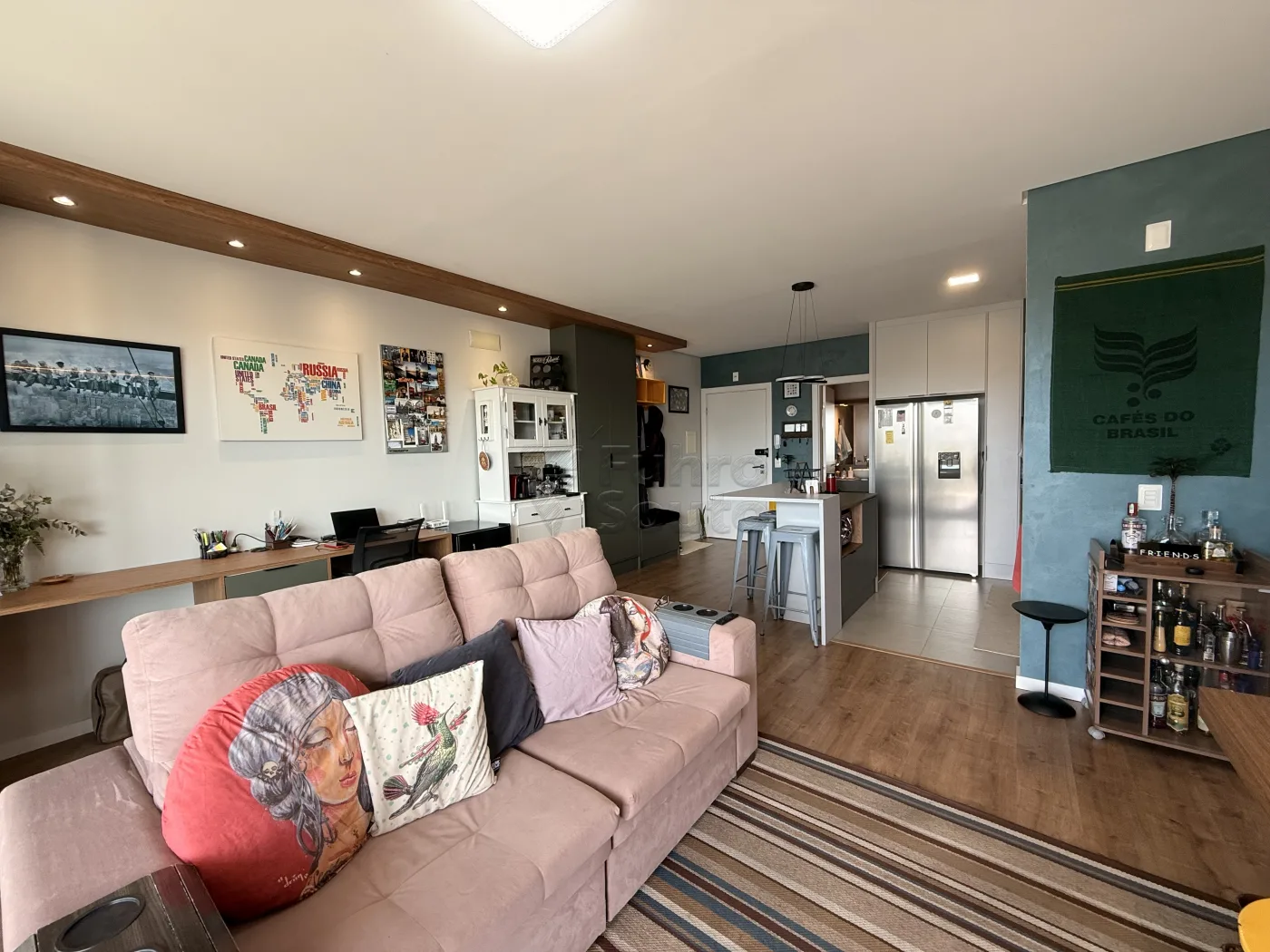 Comprar Apartamento / Padr&atilde;o em Pelotas R$ 710.000,00 - Foto 1