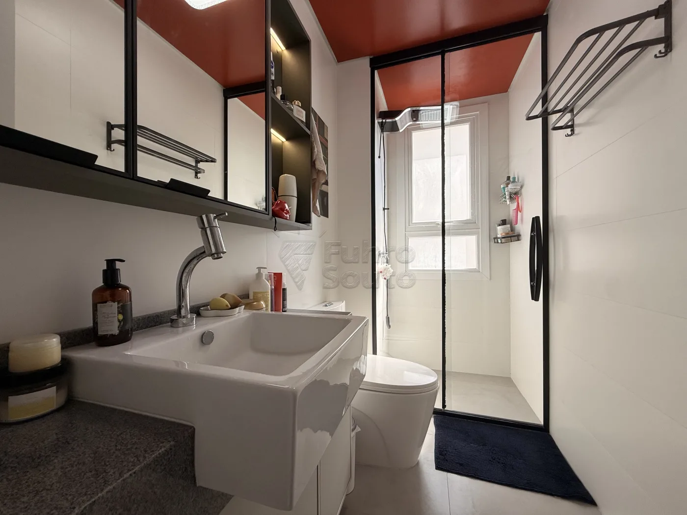 Comprar Apartamento / Padr&atilde;o em Pelotas R$ 710.000,00 - Foto 12