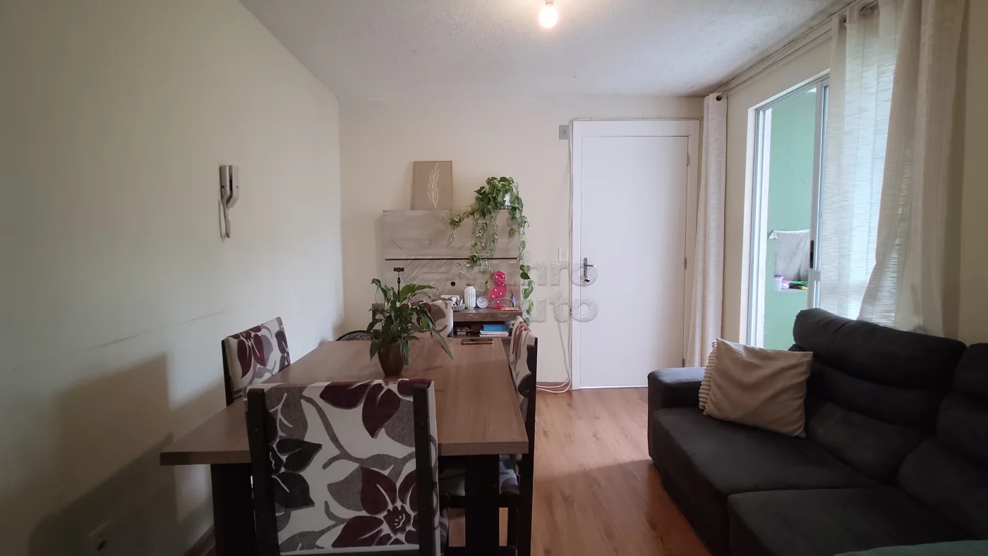 Comprar Apartamento / Padr&atilde;o em Pelotas R$ 190.000,00 - Foto 2