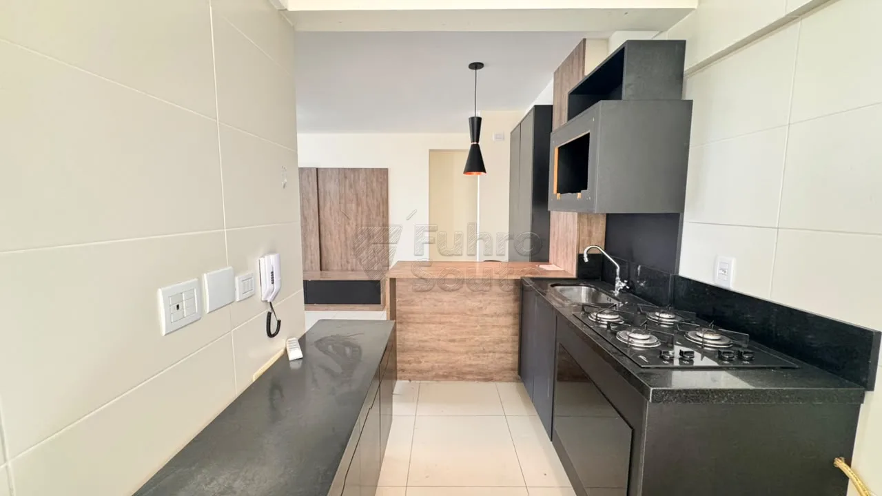 Comprar Apartamento / Padr&atilde;o em Pelotas R$ 620.000,00 - Foto 9
