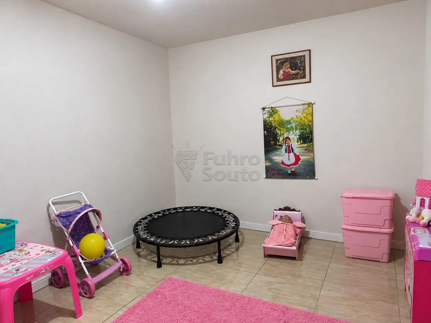 Comprar Casa / Padr&atilde;o em Pelotas R$ 210.000,00 - Foto 12