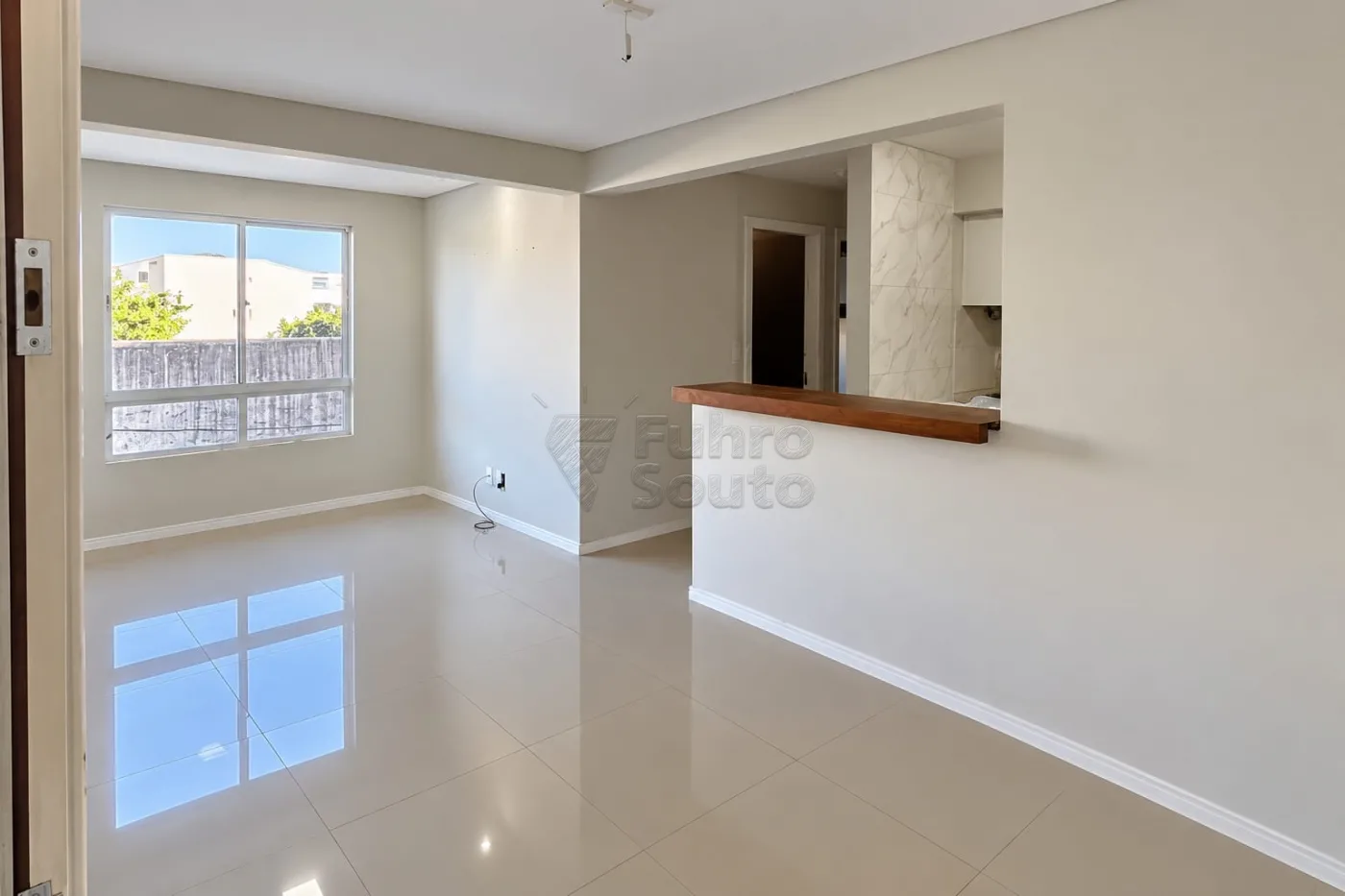 Comprar Apartamento / Padr&atilde;o em Pelotas R$ 238.900,00 - Foto 1