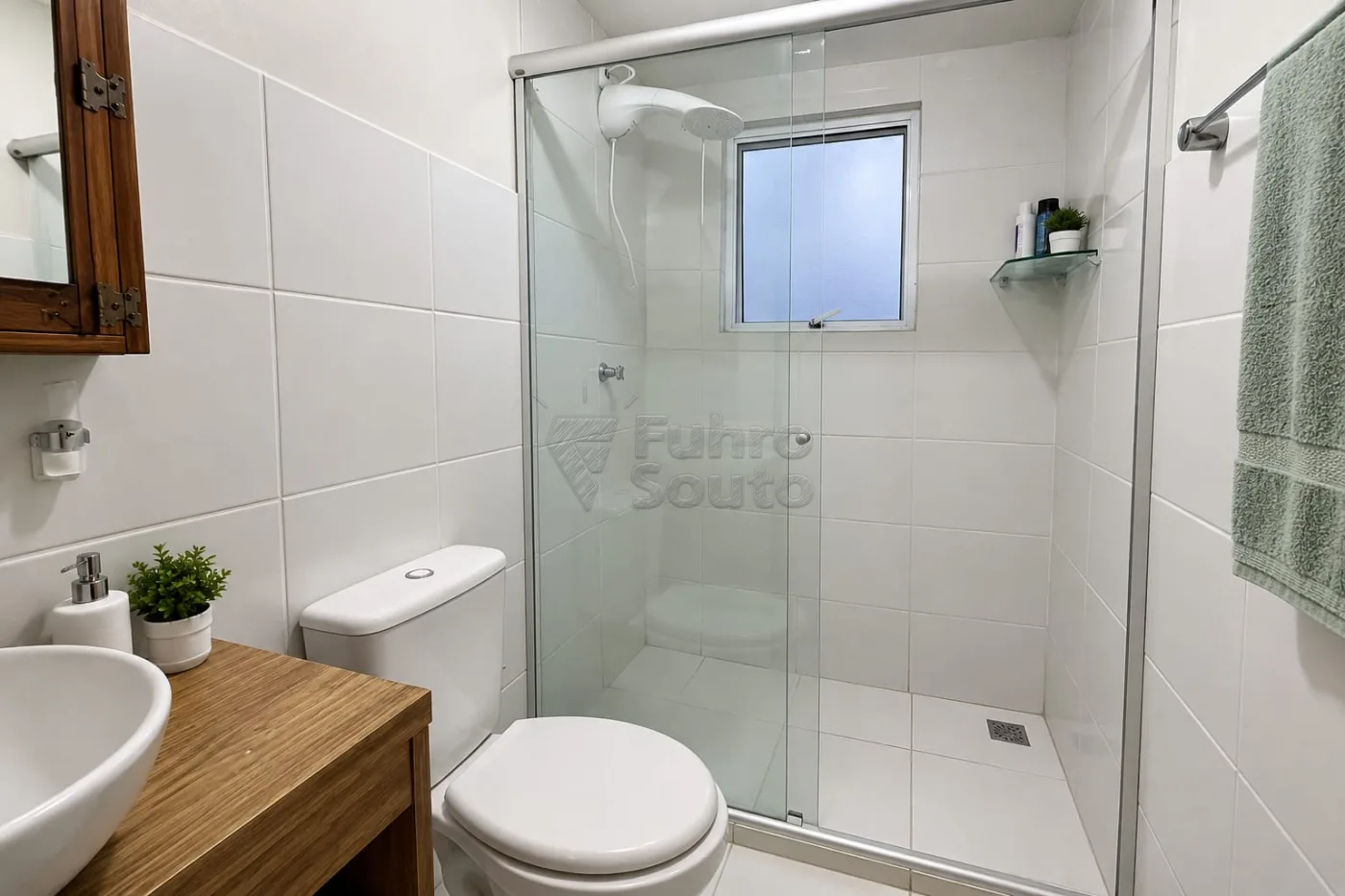 Comprar Apartamento / Padr&atilde;o em Pelotas R$ 238.900,00 - Foto 8