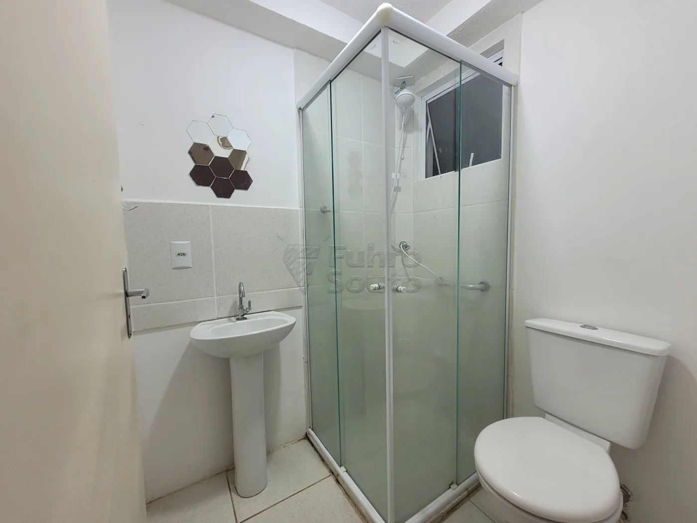 Comprar Apartamento / Padr&atilde;o em Pelotas R$ 170.000,00 - Foto 10