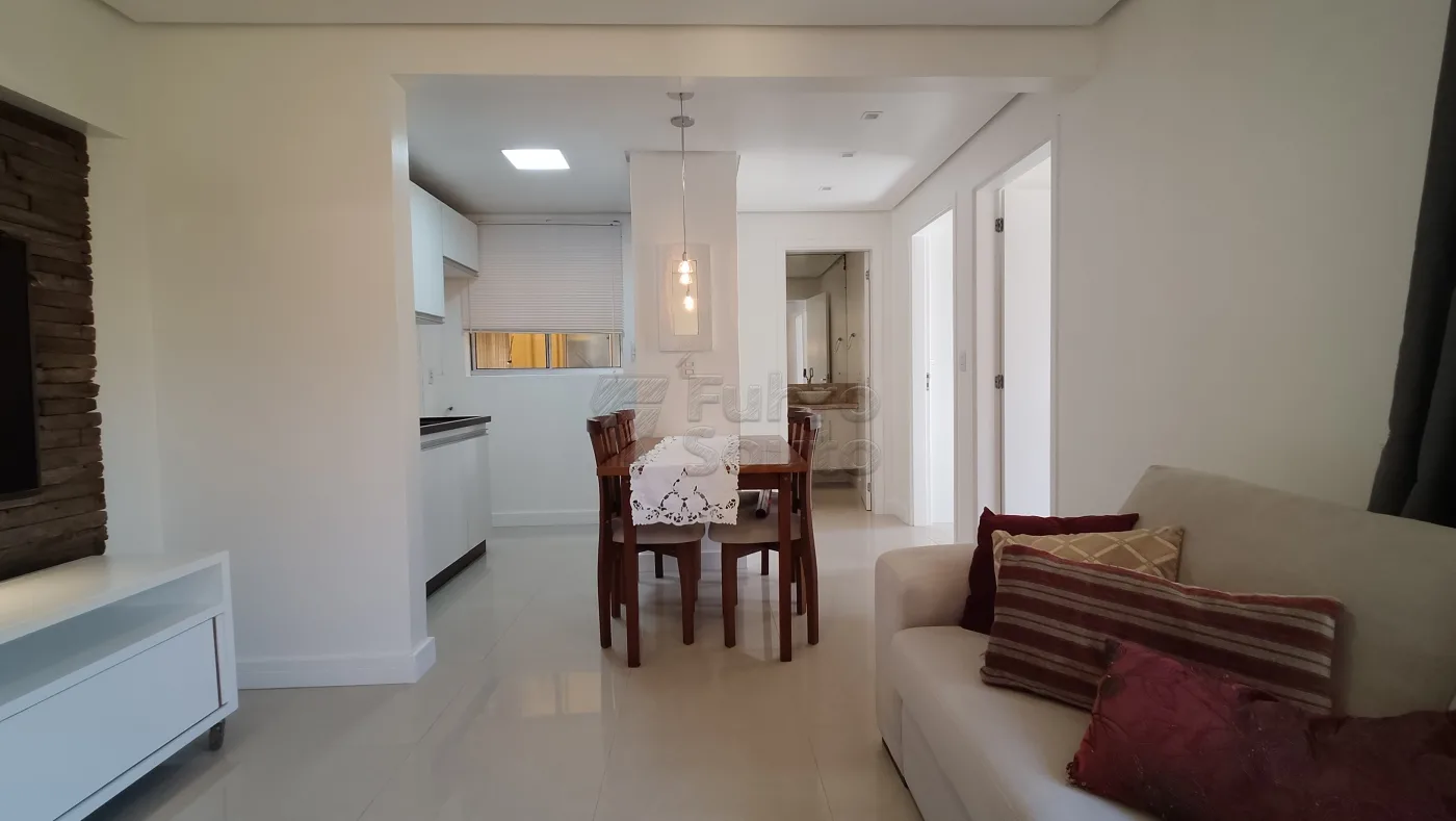 Comprar Apartamento / Padr&atilde;o em Pelotas R$ 177.000,00 - Foto 2