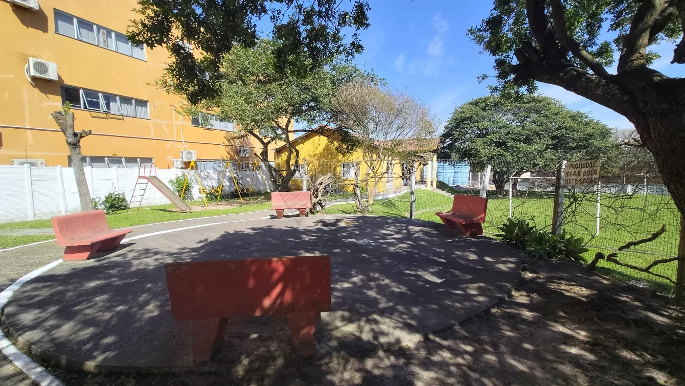 Comprar Apartamento / Padr&atilde;o em Pelotas R$ 177.000,00 - Foto 15