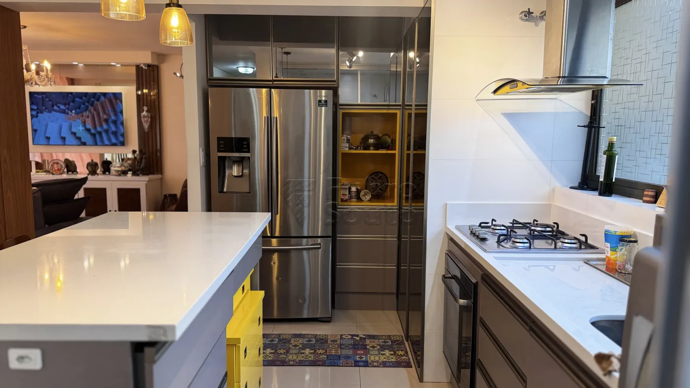 Comprar Apartamento / Padr&atilde;o em Pelotas R$ 1.150.000,00 - Foto 8