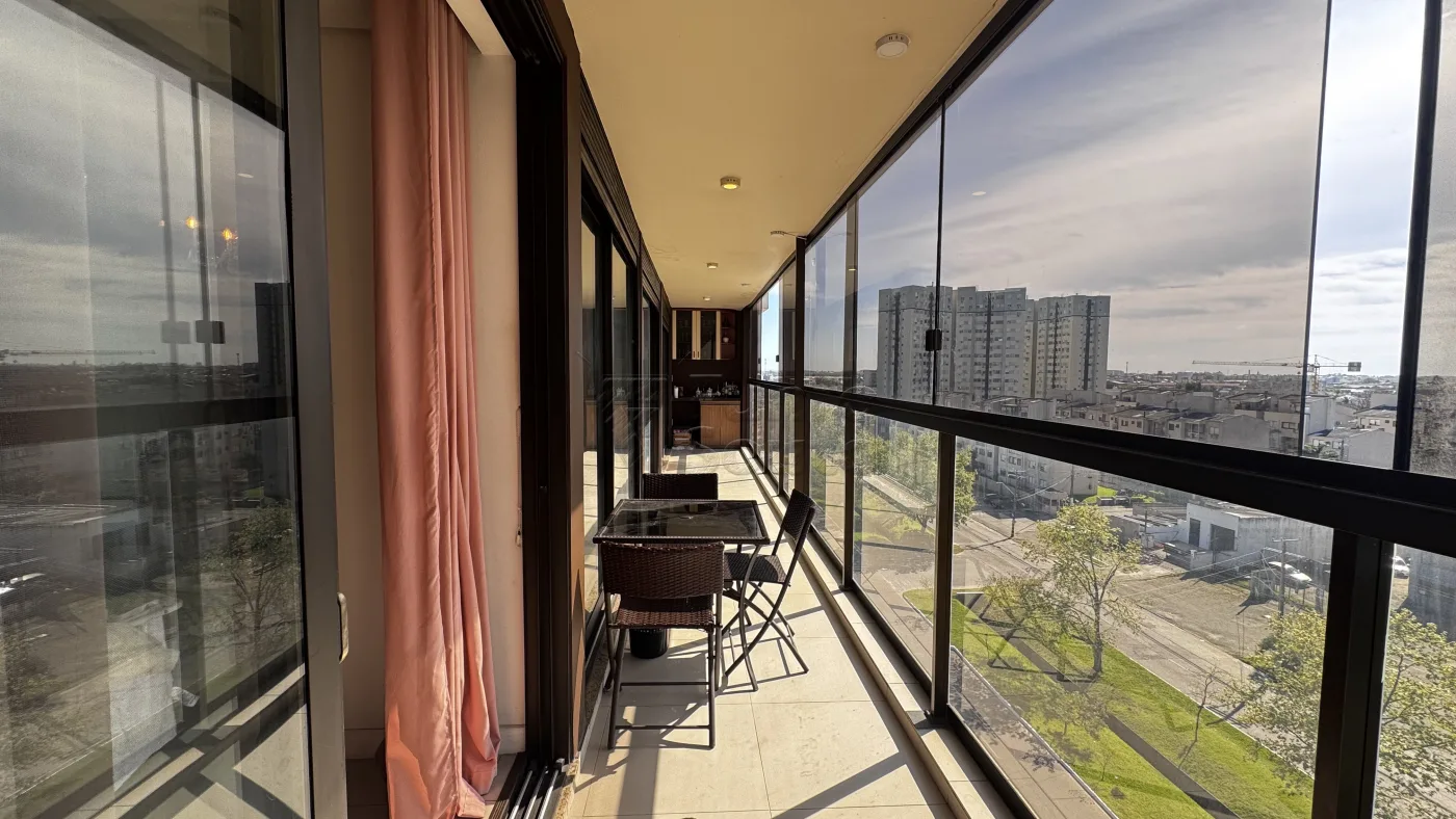 Comprar Apartamento / Padr&atilde;o em Pelotas R$ 1.150.000,00 - Foto 11