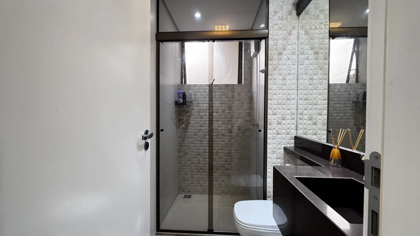 Comprar Apartamento / Padr&atilde;o em Pelotas R$ 1.150.000,00 - Foto 12