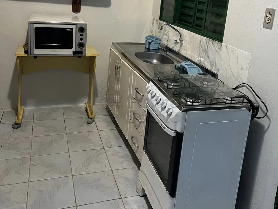 Comprar Casa / Padr&atilde;o em Pelotas R$ 230.000,00 - Foto 5