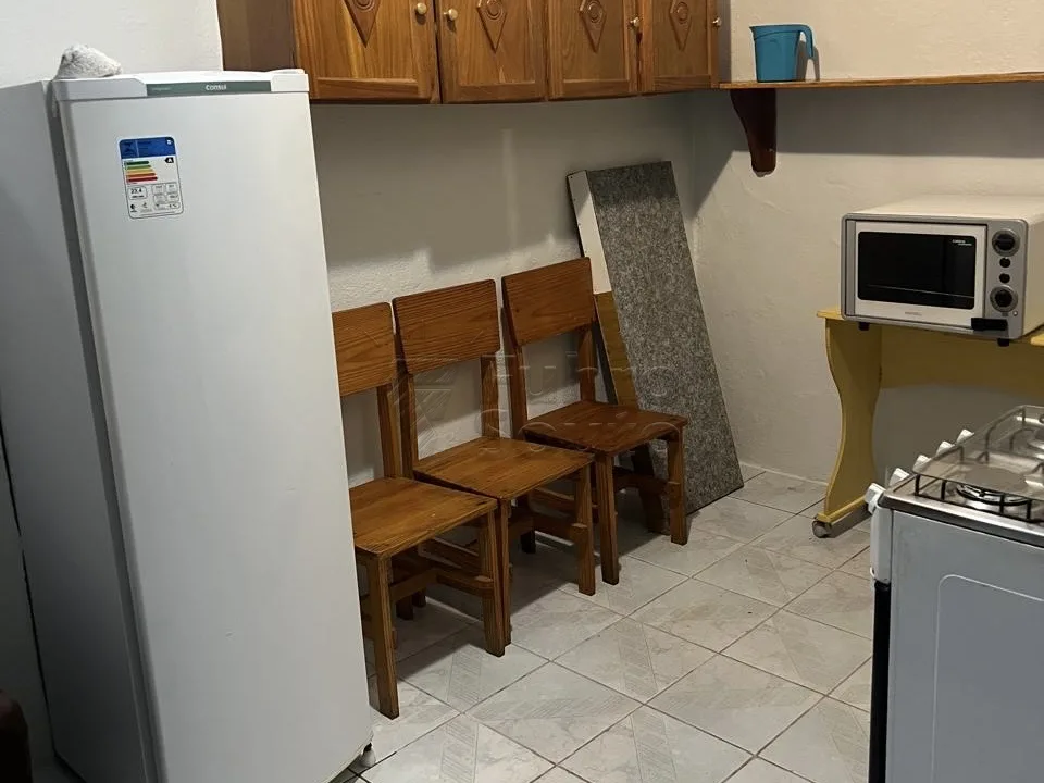 Comprar Casa / Padr&atilde;o em Pelotas R$ 230.000,00 - Foto 6