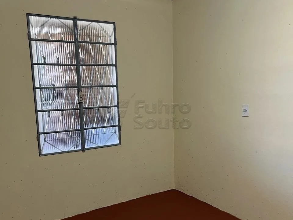 Comprar Comercial / Pr&eacute;dio em Pelotas R$ 450.000,00 - Foto 4