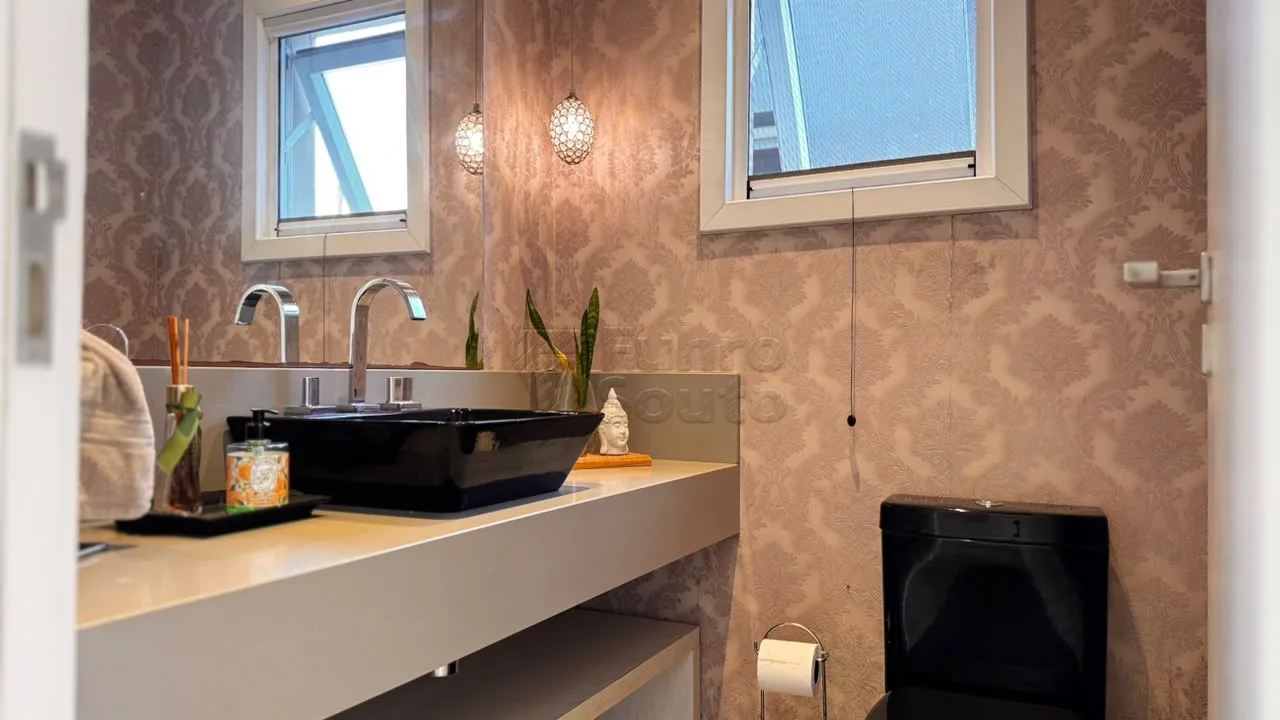 Comprar Casa / Condom&iacute;nio em Pelotas R$ 2.400.000,00 - Foto 5