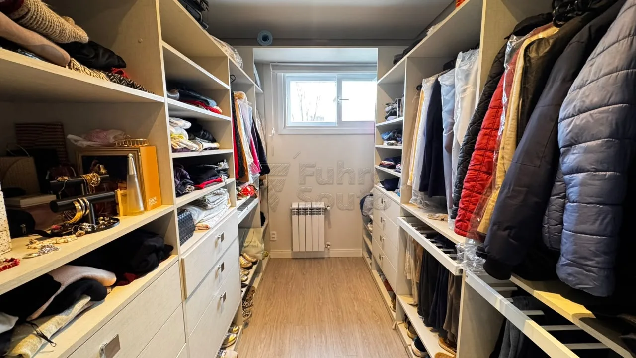 Comprar Casa / Condom&iacute;nio em Pelotas R$ 2.400.000,00 - Foto 27