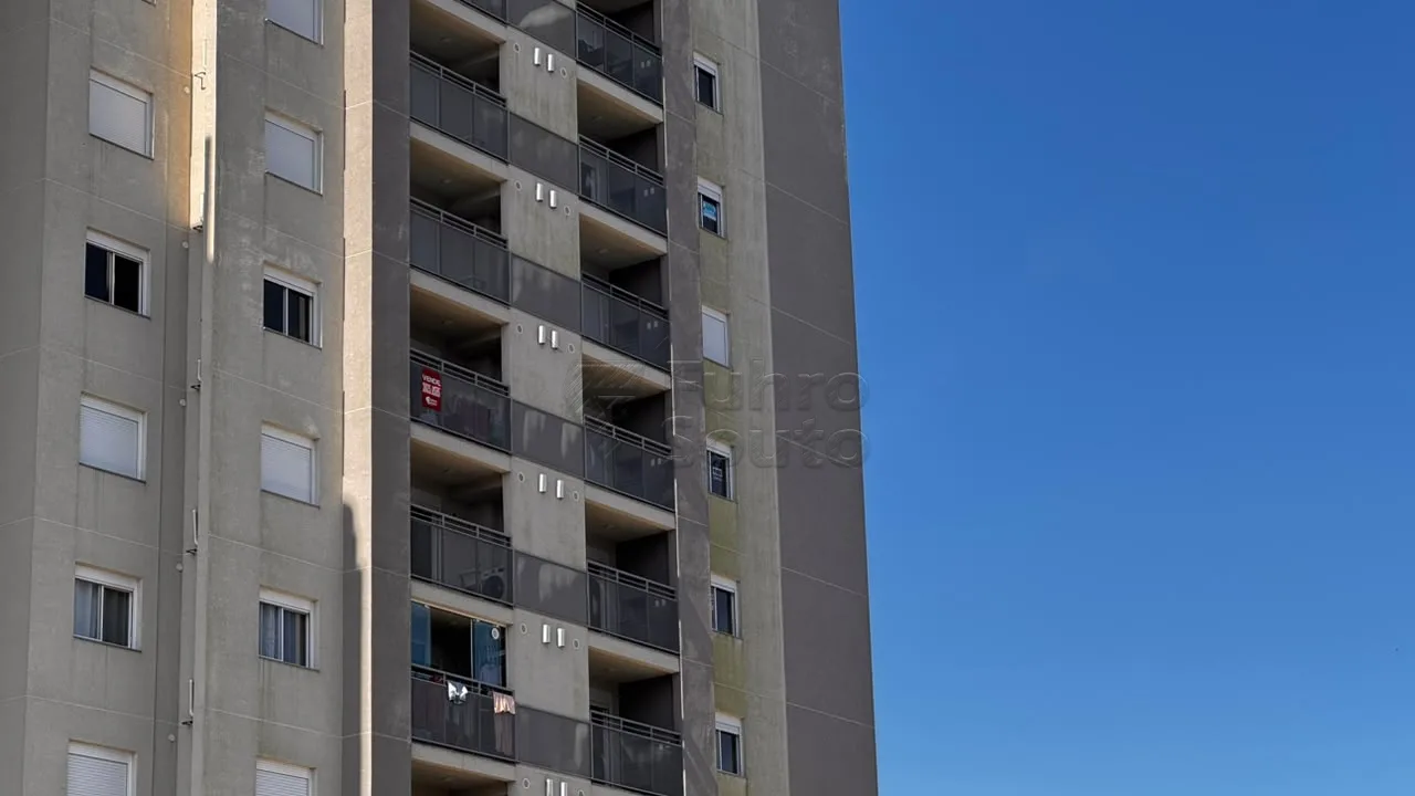Comprar Apartamento / Padr&atilde;o em Pelotas R$ 382.000,00 - Foto 11
