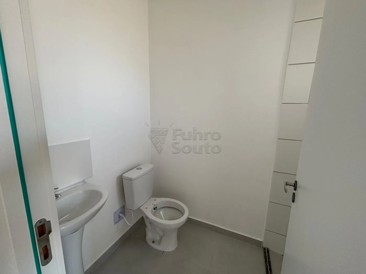 Comprar Casa / Condom&iacute;nio em Pelotas R$ 219.900,00 - Foto 5