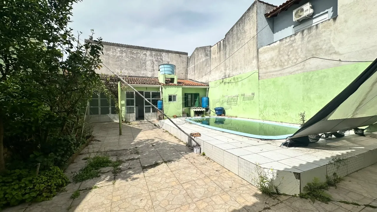 Comprar Casa / Padr&atilde;o em Pelotas R$ 340.000,00 - Foto 16