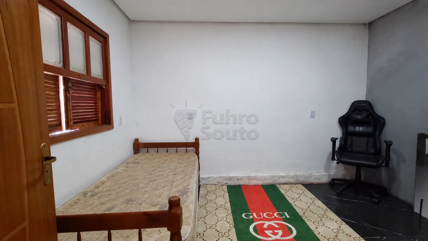 Comprar Casa / Padr&atilde;o em Pelotas R$ 350.000,00 - Foto 10