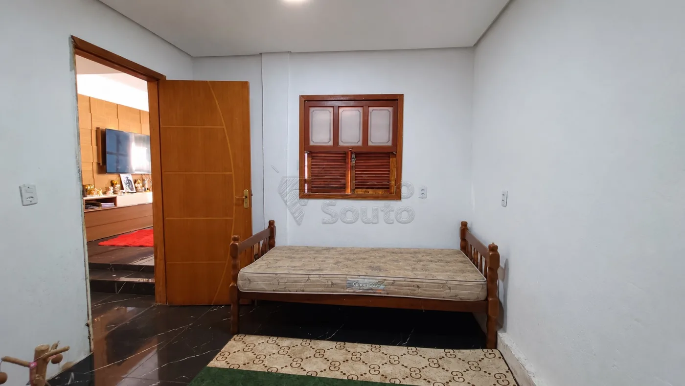 Comprar Casa / Padr&atilde;o em Pelotas R$ 350.000,00 - Foto 11