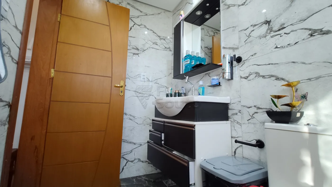Comprar Casa / Padr&atilde;o em Pelotas R$ 350.000,00 - Foto 21