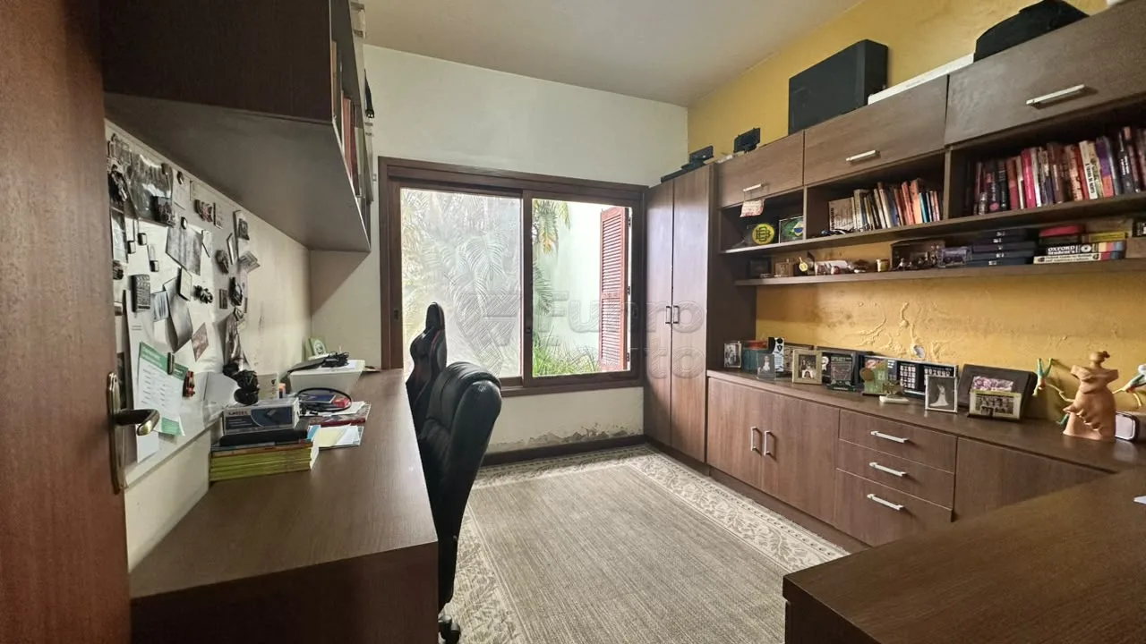 Comprar Casa / Padr&atilde;o em Pelotas R$ 1.170.400,00 - Foto 12