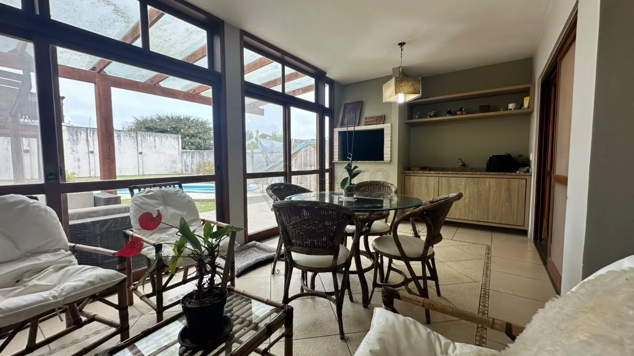 Comprar Casa / Padr&atilde;o em Pelotas R$ 1.170.400,00 - Foto 8