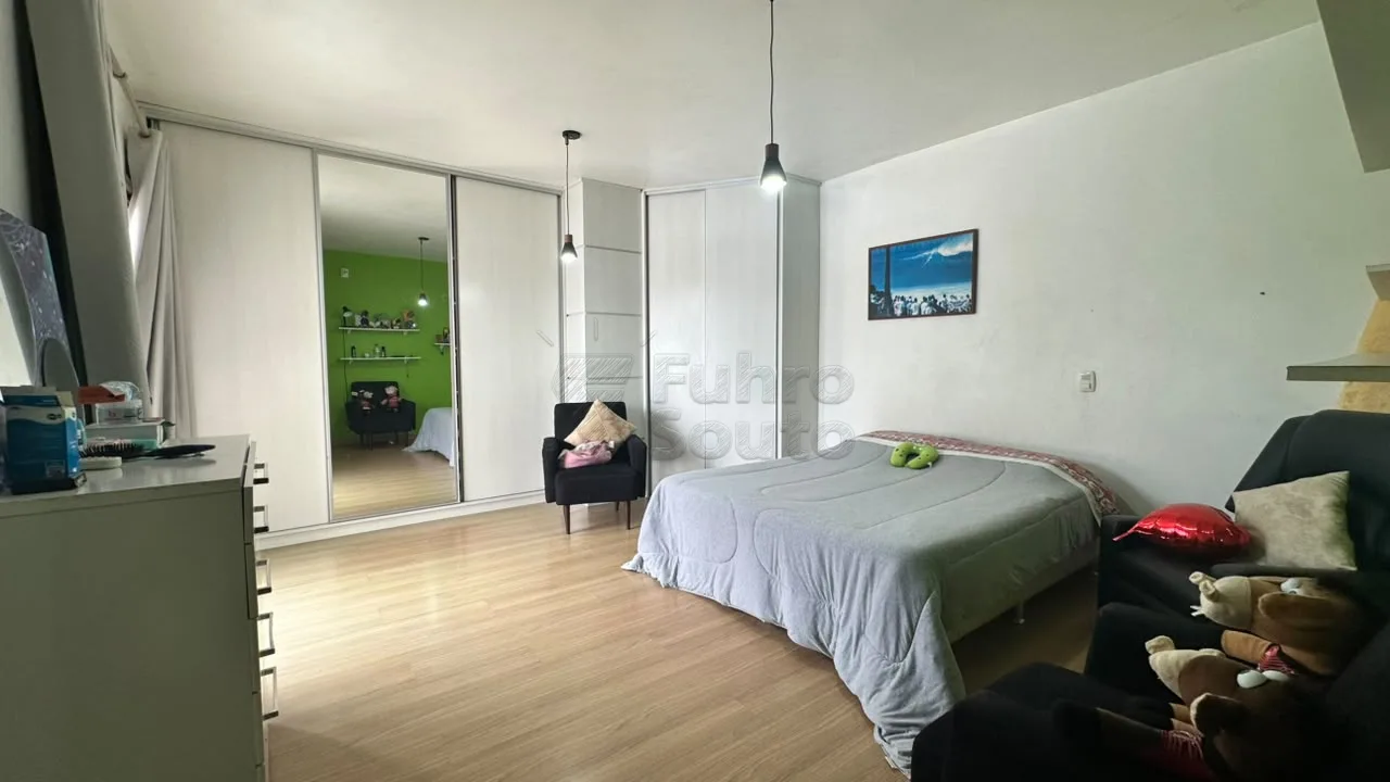 Comprar Casa / Padr&atilde;o em Pelotas R$ 1.170.400,00 - Foto 15