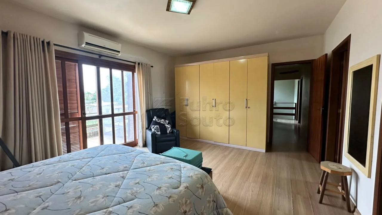 Comprar Casa / Padr&atilde;o em Pelotas R$ 1.170.400,00 - Foto 20