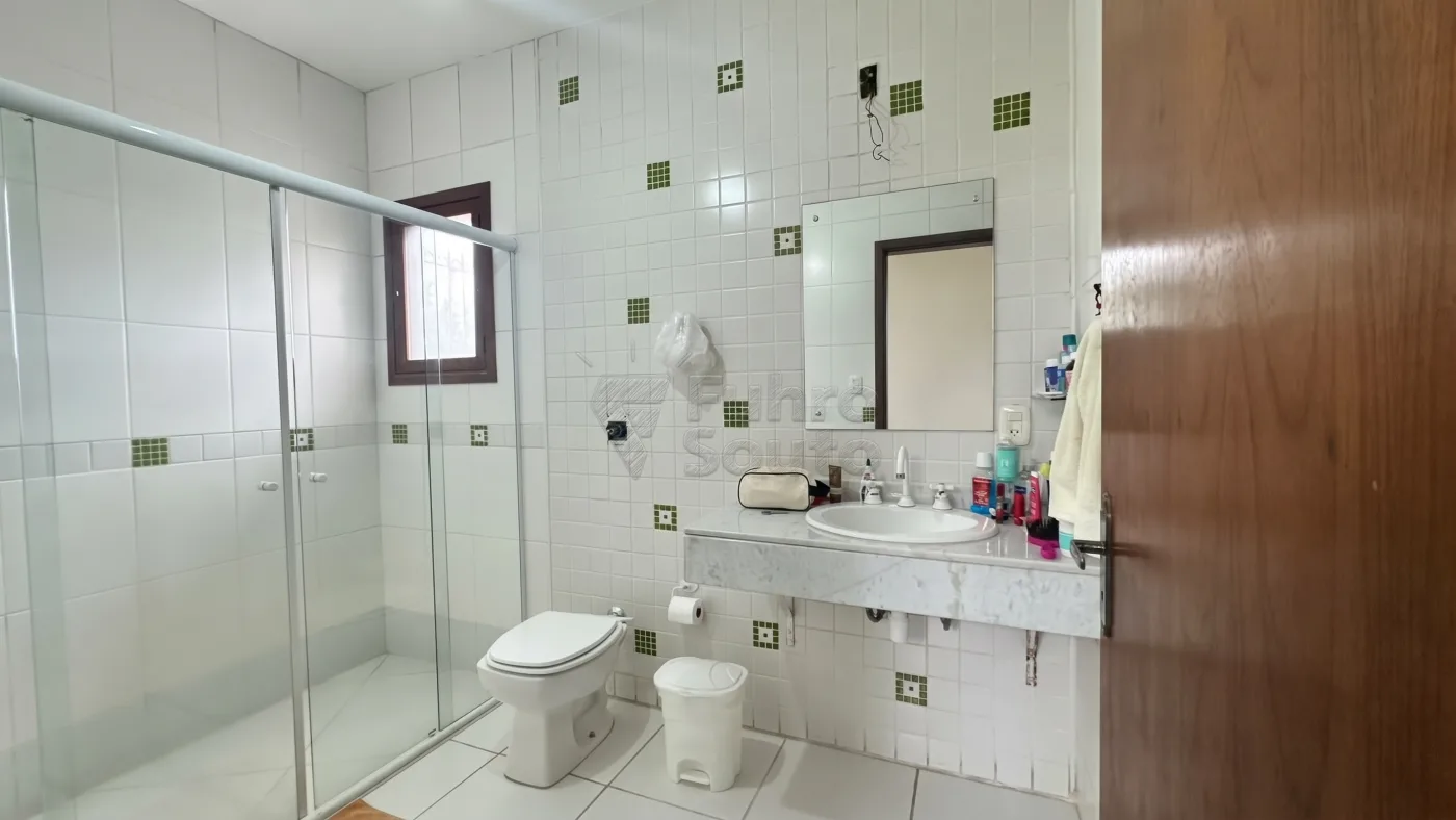 Comprar Casa / Padr&atilde;o em Pelotas R$ 1.170.400,00 - Foto 23