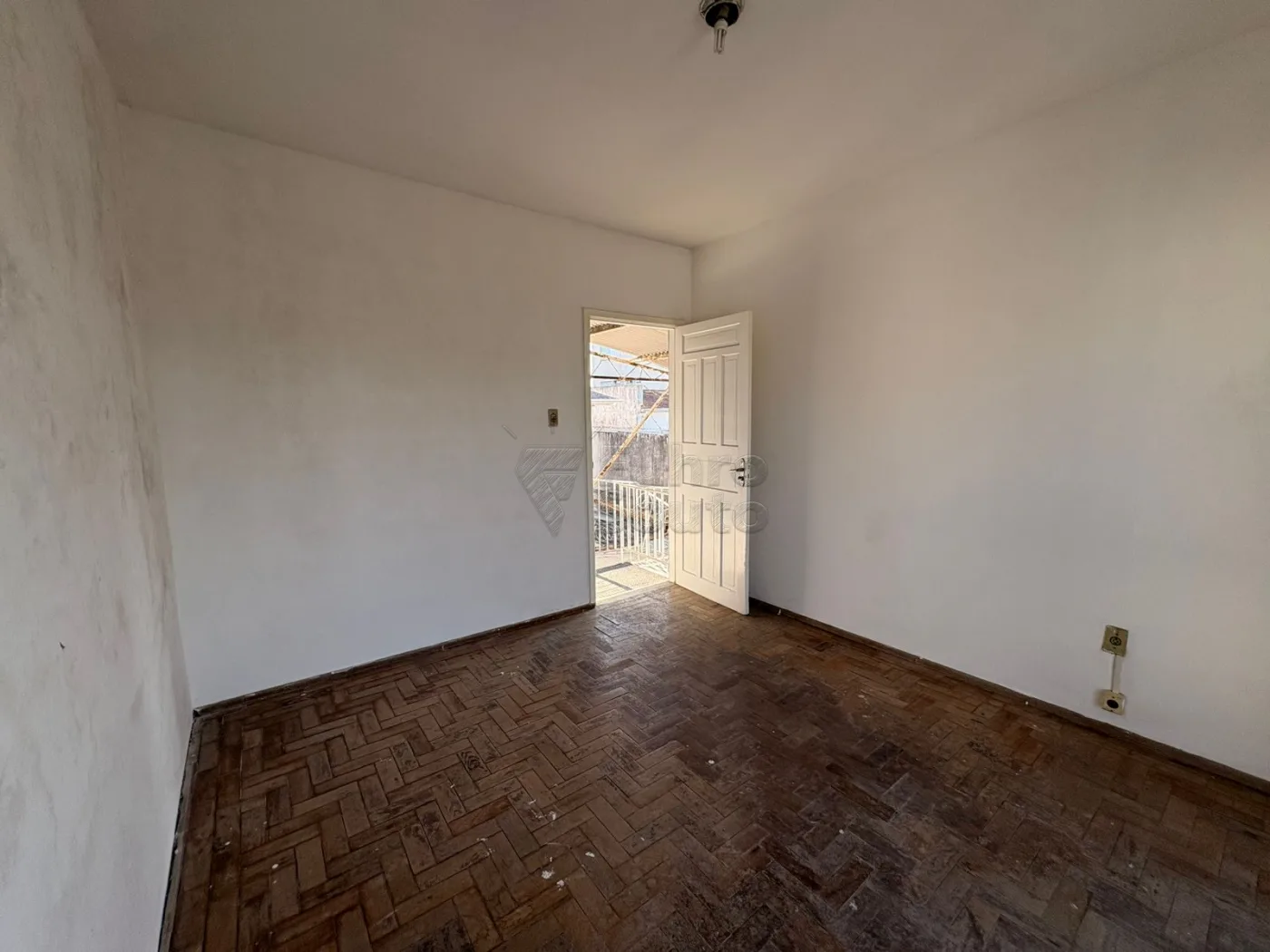 Alugar Casa / Padr&atilde;o em Pelotas R$ 680,00 - Foto 7