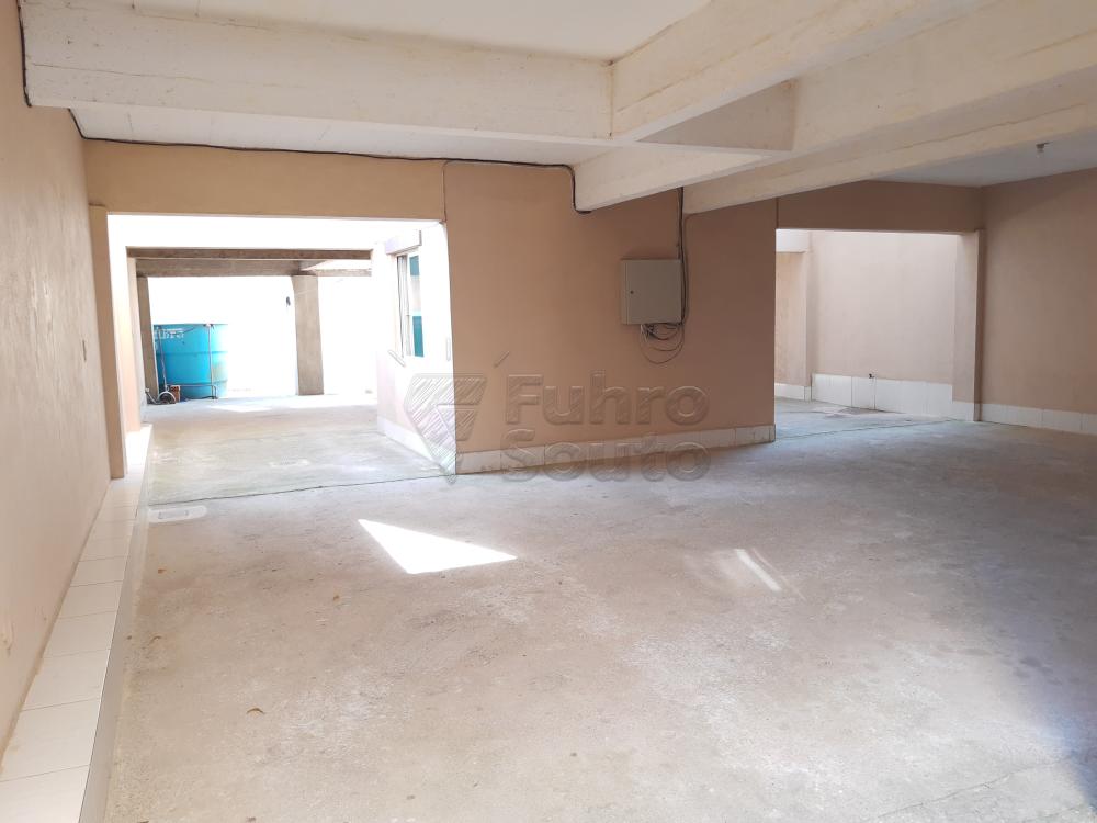 Alugar Apartamento / Padr&atilde;o em Pelotas R$ 800,00 - Foto 26