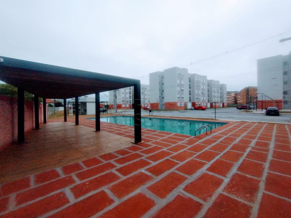Comprar Apartamento / Padr&atilde;o em Pelotas R$ 179.000,00 - Foto 11