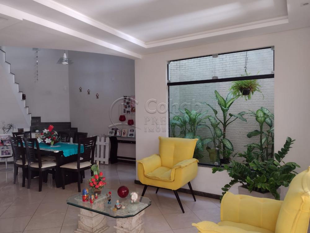 Comprar Casa / Padr&atilde;o em Aracaju R$ 900.000,00 - Foto 3
